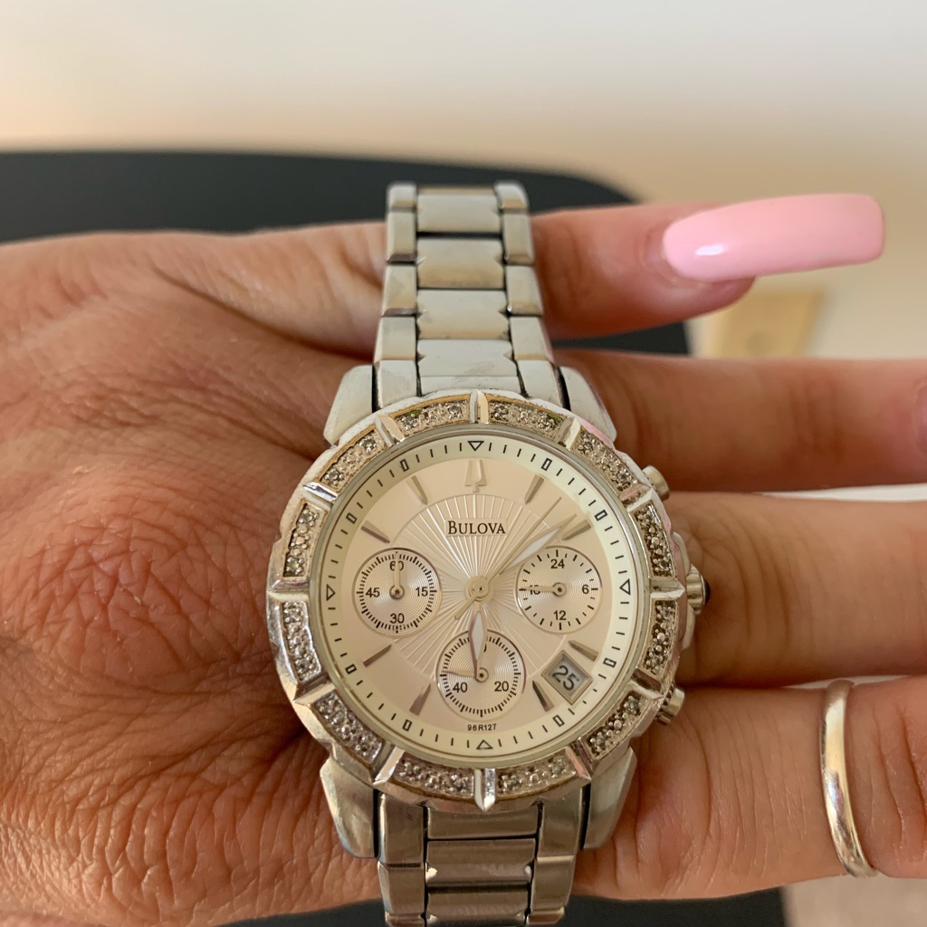 Ladies Bulova Diamond Watch 100$